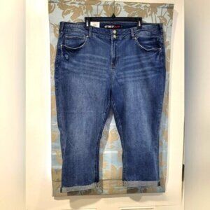 Denim Cotton  Skinny Capri NWT Women's Sz 24